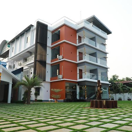 Achoos Residency Tiruvalla Exterior foto