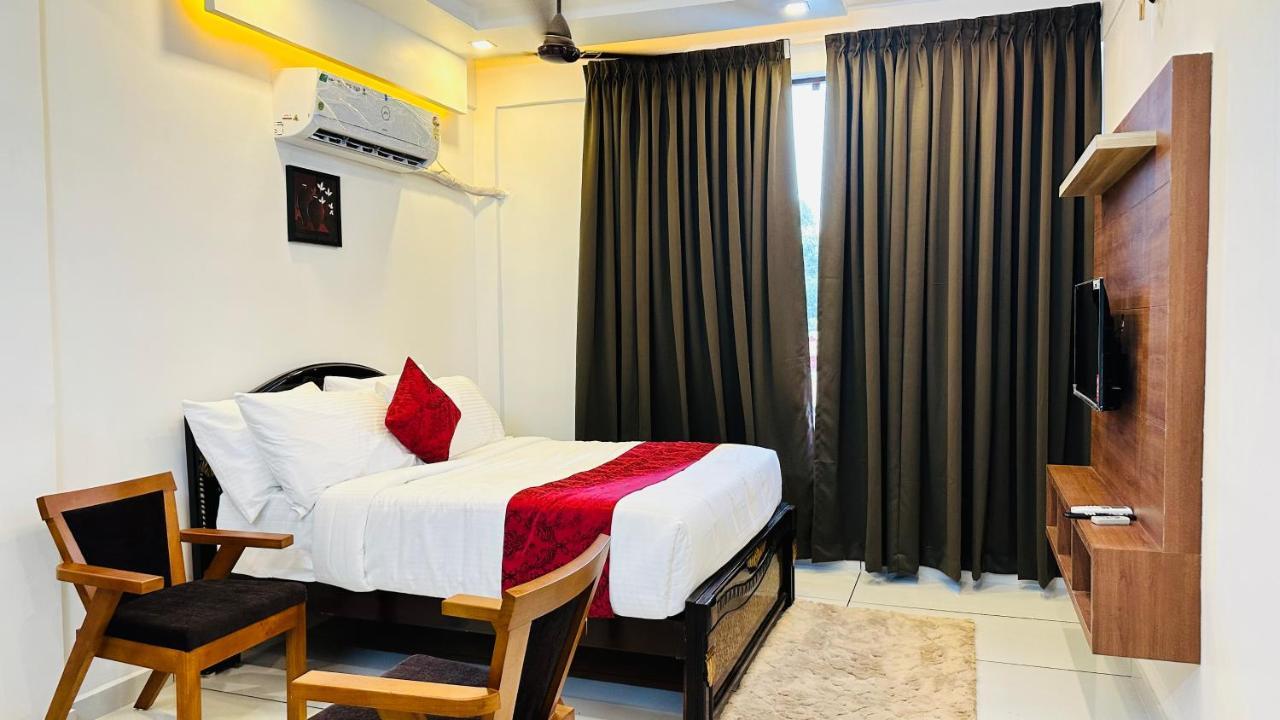 Achoos Residency Tiruvalla Exterior foto