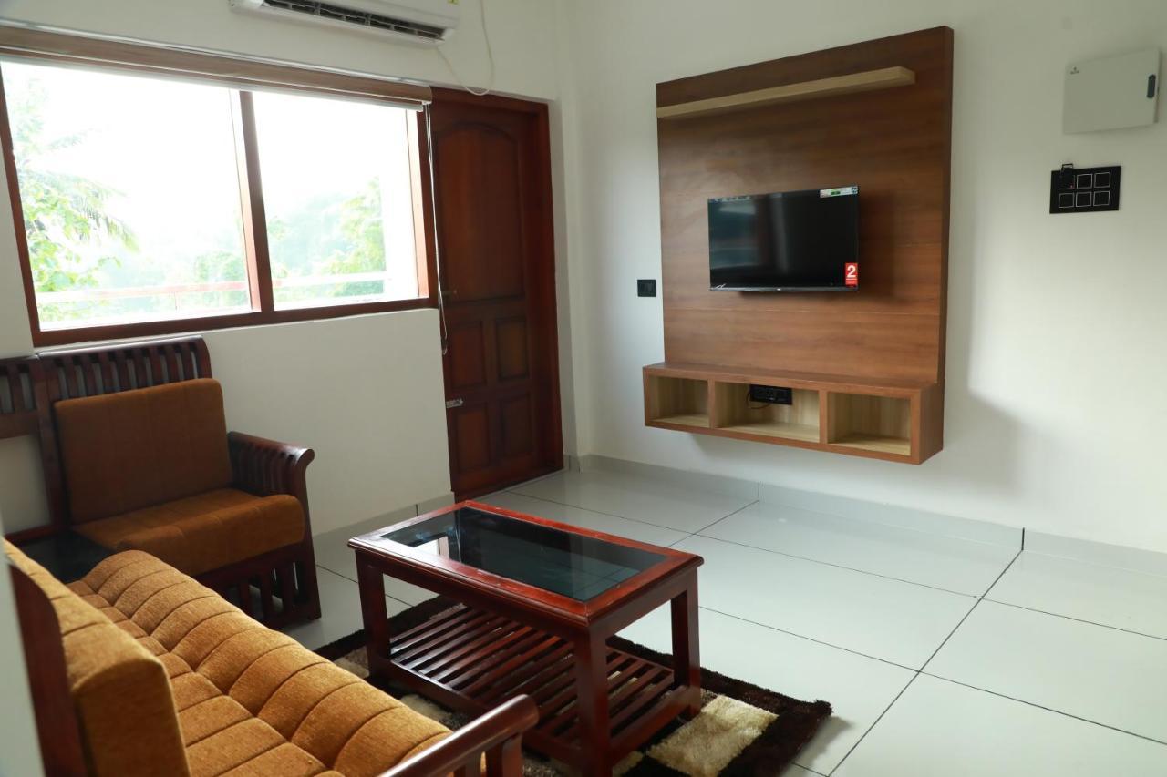Achoos Residency Tiruvalla Exterior foto