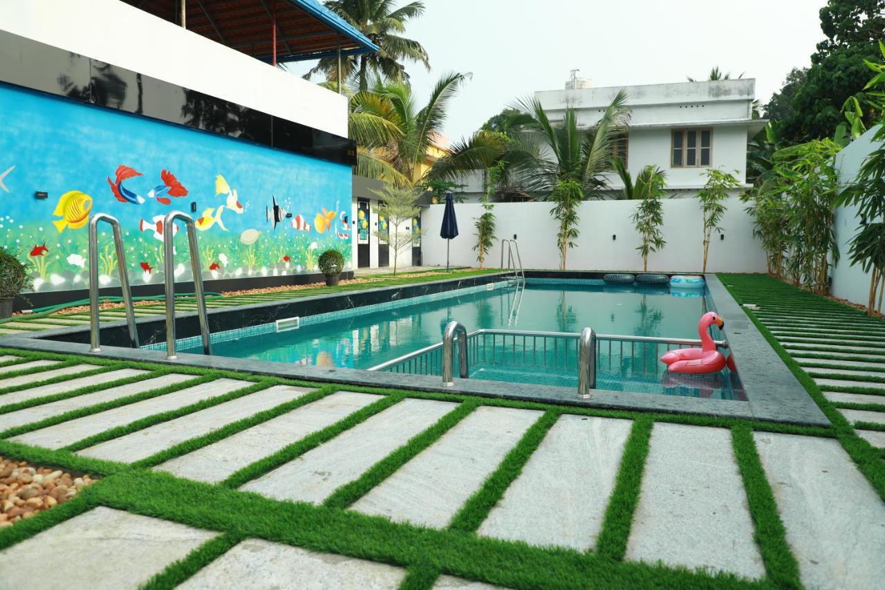 Achoos Residency Tiruvalla Exterior foto